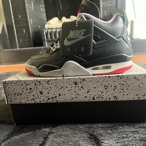 Jordan 4 Retro - Black/Red/Cement - Size 5Y